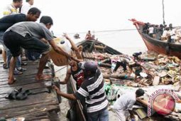Kapal Barang Tenggelam
