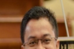 Zain : Dukung Kurikulum 2013-2014