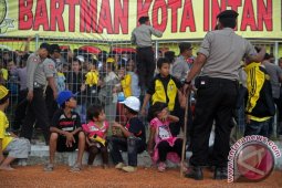SELAMATKAN PENONTON CILIK