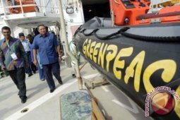 Presiden Kunjungi Rainbow Warrior