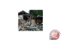 Pemkab borong air mineral untuk korban gempa