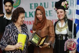 Promosikan Kukar Melalui Tim Kesenian CIOFF