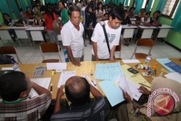 Evaluasi Realisasi Sekolah Gratis