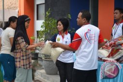Pelindo Salurkan Sembako Gratis