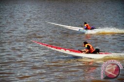 61 Peserta Ikut Lomba Perahu Ketinting