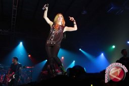 Avril Lavigne Konfirmasi Status Menikah di Twitter
