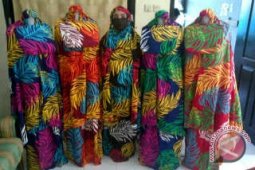 Mukena Bali Ramaikan Pasar Samarinda