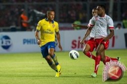 Arsenal tumbangkan Indonesia Dream Team 7-0