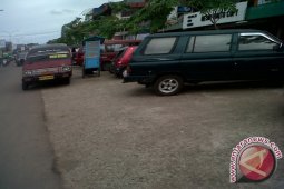 Sopir Angkutan Kubu Raya Keluhkan Pendapatan Menurun