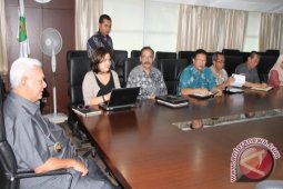 Gubernur Apresiasi Perkembangan Pembangunan Perkeretaapian