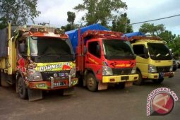 Polda Amankan Tiga Truk Angkut Gula Ilegal
