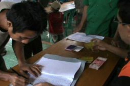 BLSM - Mengadu Ke DPRD