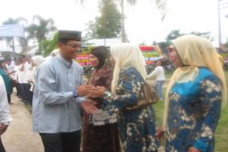 Disambut Kaum Ibu