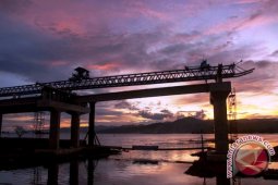 Kemenpupera Pastikan Konstruksi Jembatan Merah Putih Aman