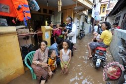 Banjir rendam lima kecamatan di Jakarta