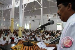 Ghufron Ajak Ummat Islam Tingkatkan Persatuan