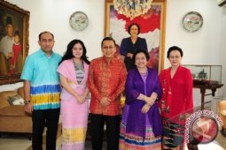 Boediono pun Kunjungi Megawati Walau Tidak Gelar Open House