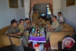 Wakil Bupati Sekadau Silaturahmi Idul Fitri ke Bawahan