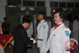 Bupati Kukuhkan 30 Personil Paskibraka