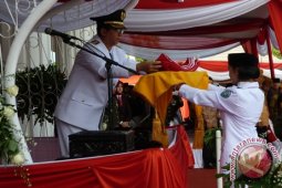 Gubernur : isi kemerdekaan dengan prestasi