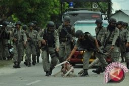 Tim gabungan polisi buru penembak warga Cipayung