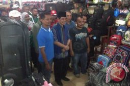Cagub Farid Wadjdy Kunjungi Plaza Kandilo Paser
