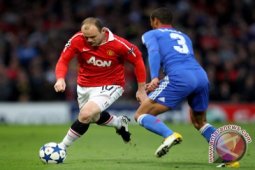 Rooney-Persie Kesulitan Bobol Chelsea