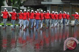 LATIHAN DITENGAH HUJAN