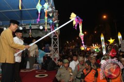 LEPAS PESERTA FESTIVAL GEMA TAKBIR
