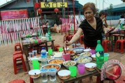 Sembahyang Rampas Warga Singkawang