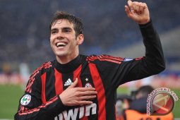 Kaka awali pertandingan Milan dengan Fiorentina