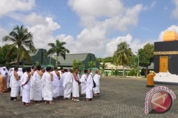 Gubernur Bakal Umrahkan Mahasiswa Berprestasi