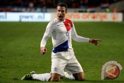 Inggris Tertahan, Italia-Belanda Lolos PD 2014