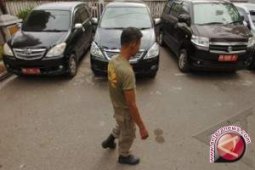 Oknum DPRD Penajam Kepergok Gunakan Nopol Palsu
