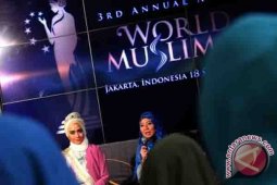 Obabiyi Aisha Ajibola Pemenang World Muslimah 2013