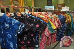 Sasirangan Uses Natural Dyes