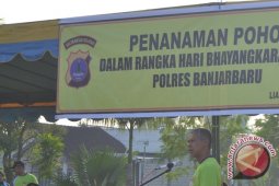 Bhayangkari Tanam 1.000 Pohon