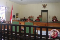 Pelaku Penyiraman Minyak Goreng Dituntut 10 Tahun