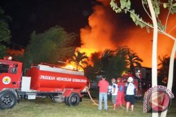Kebakaran Hanguskan Puluhan Rumah di Samarinda