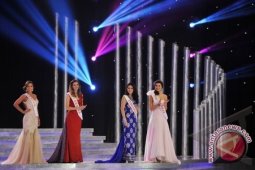 Vania Larissa Gagal ke Lima Besar "Miss World".