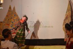 Pementasan Wayang OJK