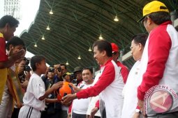 TANDATANGANI BOLA