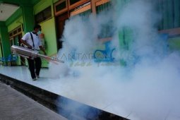 Fogging Di Asrama Haji Embarkasi Surabaya
