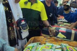 Calhaj Sumenep Bawa Jamu