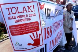 Tolak Miss World