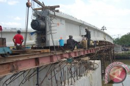JEMBATAN KEMBAR
