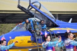 Pilot Pesawat T-50i