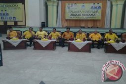 TEMU KADER GOLKAR
