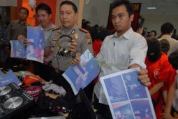 Tindak Asusila Penari Erotis