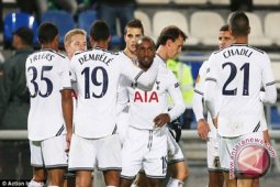 Tottenham Kalahkan Anzhi di Liga Eropa
